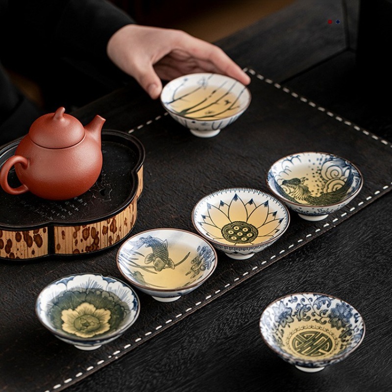10pcs/box Blue and White Porce - Celadon Ceramic Cup 评论和价格